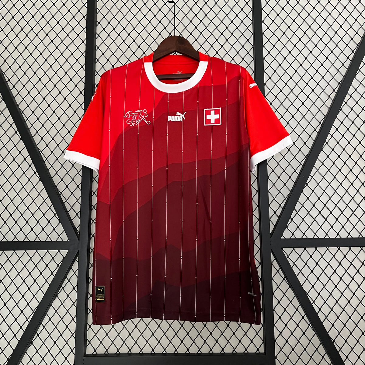 Camisa Suíça Home 2024/25 - Puma Torcedor Masculina - Vermelha